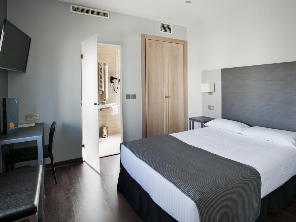 Hotel Uve 3*